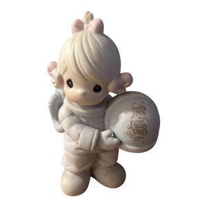 The Club That's Out‎ Of This World Precious Moments